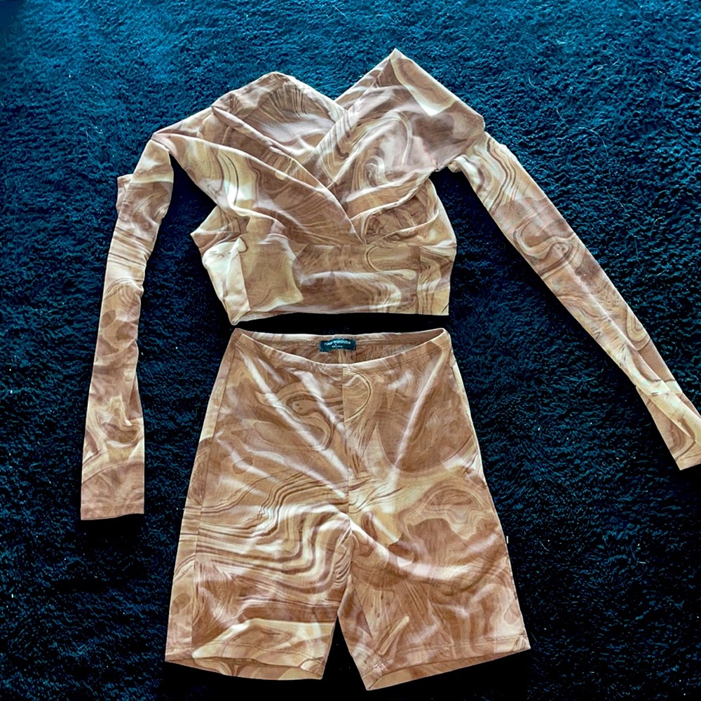 Two piece sheer cut out set